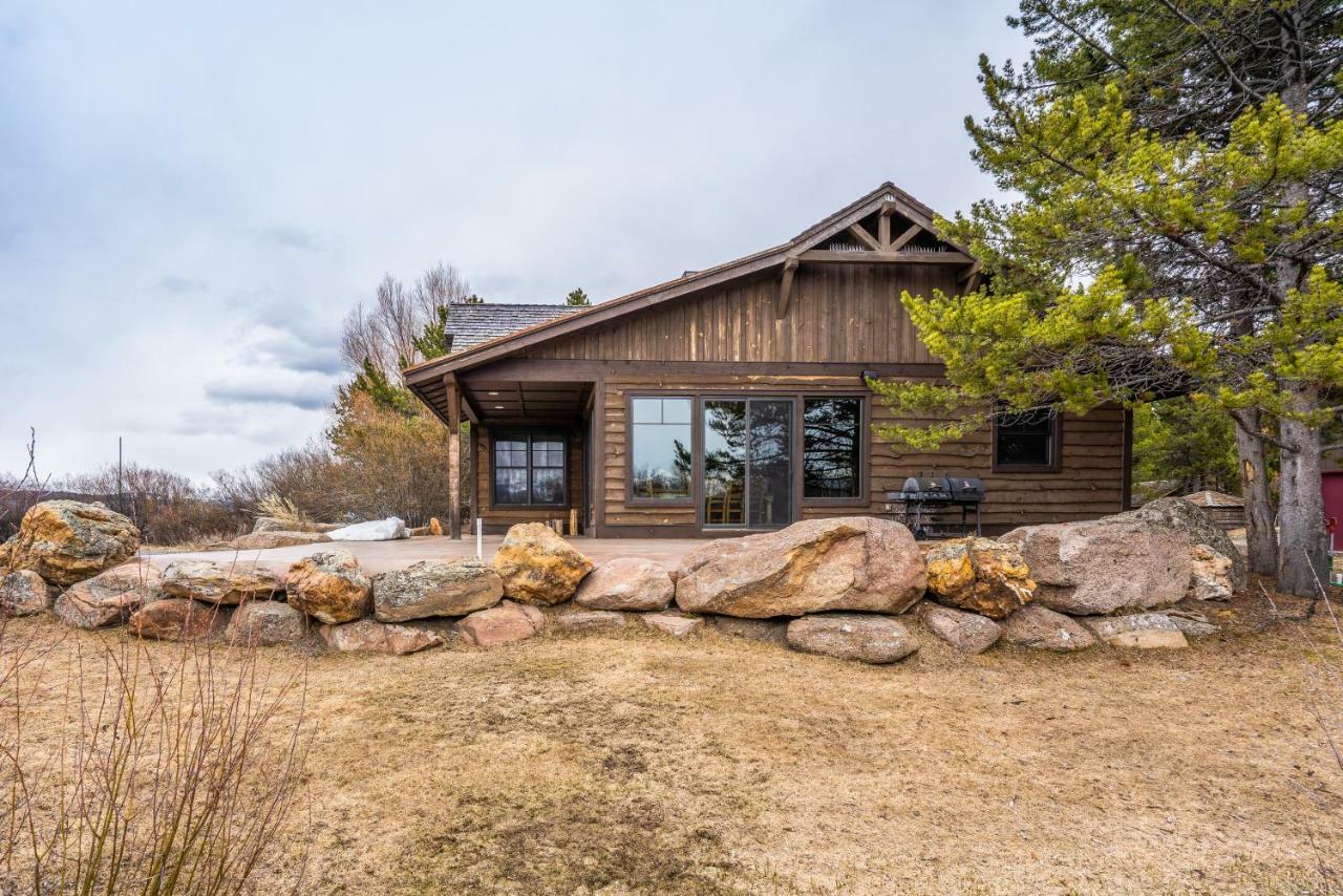 Rainbow Point Sabo Cabin Вест-Йеллоустоун Екстер'єр фото